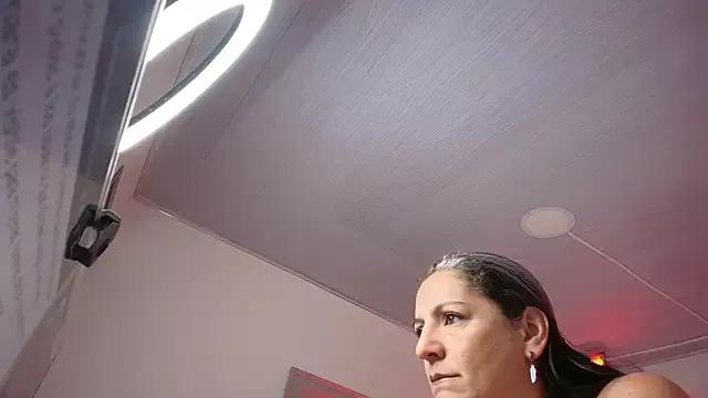 Madame_scarlet from StripChat