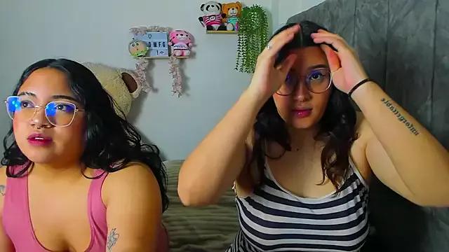 maddie-and-chelsea- from StripChat