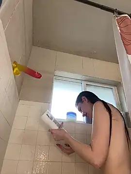 maddiebabe69 from StripChat