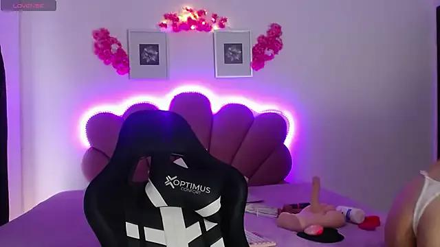 MaddiKay from StripChat