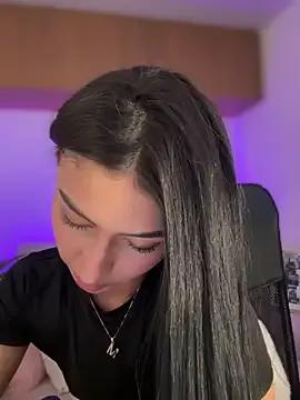 maddy_bronw_ from StripChat is Freechat