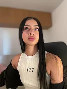 maddy_bronw_ from StripChat