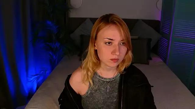Maddy_Garcia from StripChat is Freechat