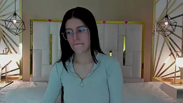 maddy_jaclsonw from StripChat