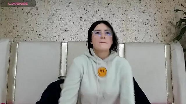 Explore our live girls sluts from our Custom and Multi clubs and checkout exclusive access to highly interactive content, such as shape, hair, titties, pussy type and many more.