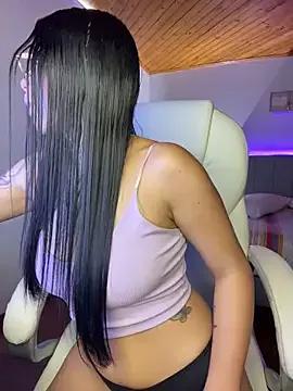 Maddy_Piink from StripChat