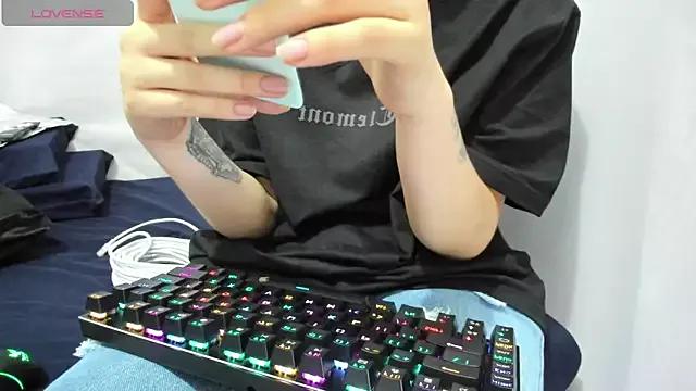 MaddyMendozaxx from StripChat