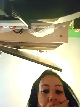 Maddythemilf webcams show profile image 