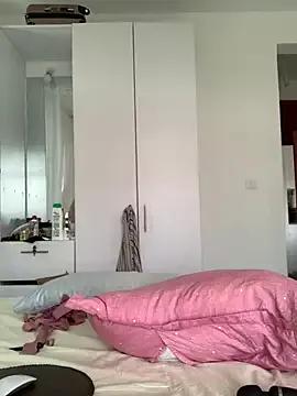 madell from StripChat is Freechat