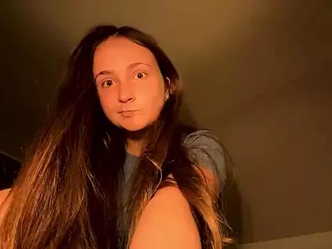MadilynX777 webcams show profile image 