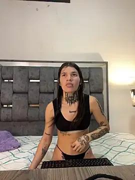 Madisom_leslye from StripChat is Freechat