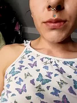 Madison_charlotte from StripChat is Freechat