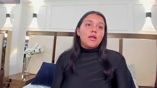 Explore our live girls sluts from our Custom and Multi clubs and checkout exclusive access to highly interactive content, such as shape, hair, titties, pussy type and many more.