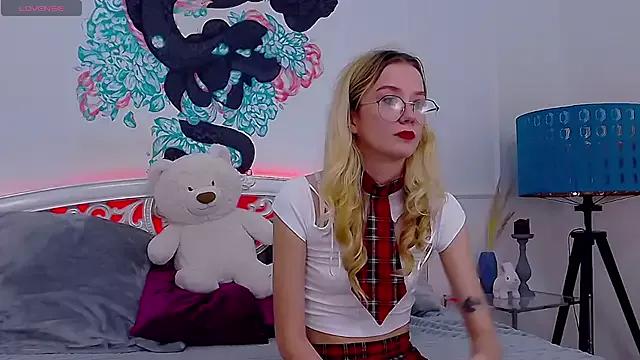 MaeLili webcams show profile image 