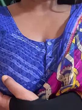 Maggi-is-back from StripChat