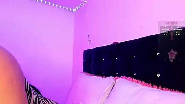 Maggie_1 from StripChat