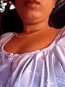 Magic-heart1 from StripChat is Freechat