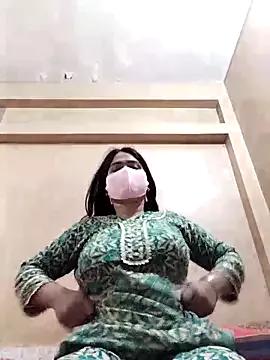 Magical_Girl- from StripChat is Freechat