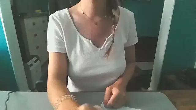 Explore our live girls sluts from our Custom and Multi clubs and checkout exclusive access to highly interactive content, such as shape, hair, titties, pussy type and many more.