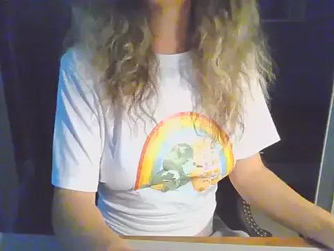 Explore our live girls sluts from our Custom and Multi clubs and checkout exclusive access to highly interactive content, such as shape, hair, titties, pussy type and many more.