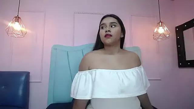 maiacurvy from StripChat is Freechat