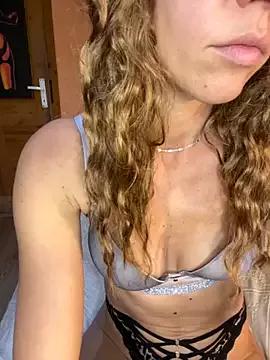 Photos of maja1917 from StripChat is Freechat