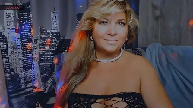 Malena_Mi from StripChat is Freechat