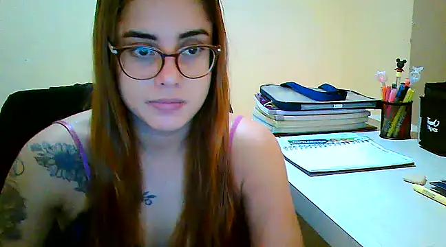 Explore our live girls sluts from our Custom and Multi clubs and checkout exclusive access to highly interactive content, such as shape, hair, titties, pussy type and many more.