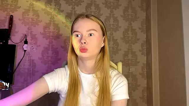 MalindaFonteno from StripChat is Freechat