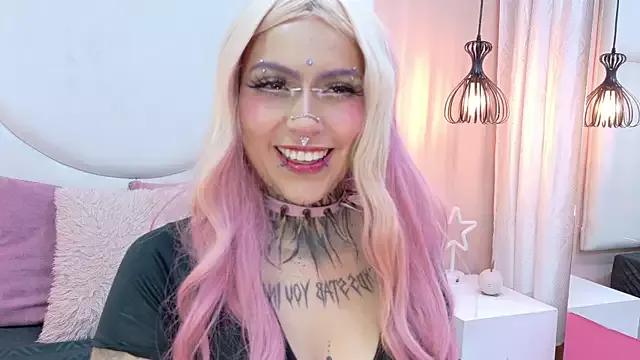 Malory_greyy from StripChat is Freechat