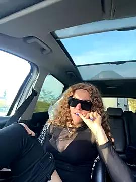 Photos of Mamacita1917 from StripChat is Freechat