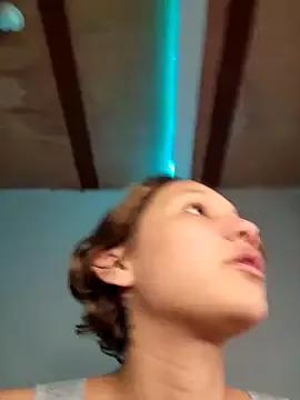 mamacitamilk from StripChat