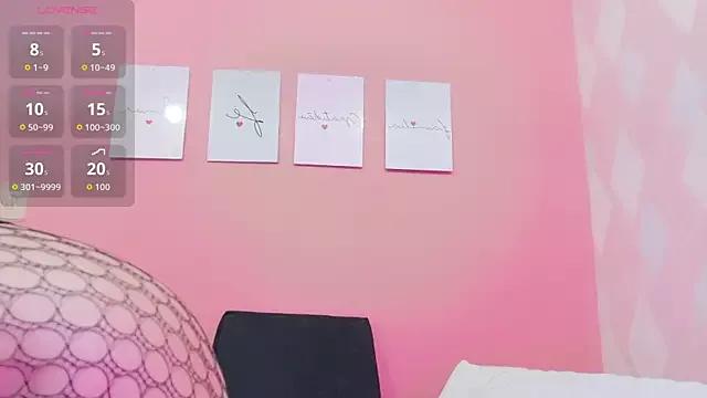 Explore our live girls sluts from our Custom and Multi clubs and checkout exclusive access to highly interactive content, such as shape, hair, titties, pussy type and many more.