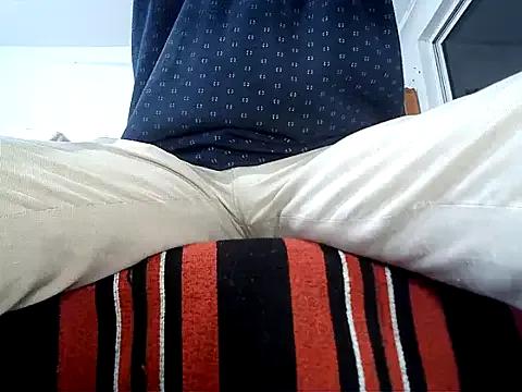 manan28 from StripChat is Freechat