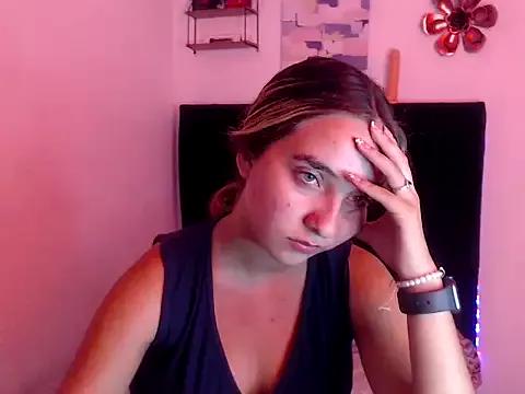 mandyy_petite from StripChat is Freechat