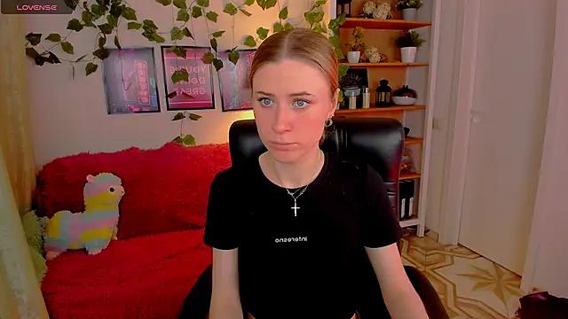 MaraCooperrr from StripChat