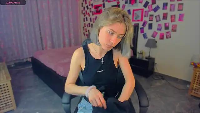 MaraCooperrr from StripChat