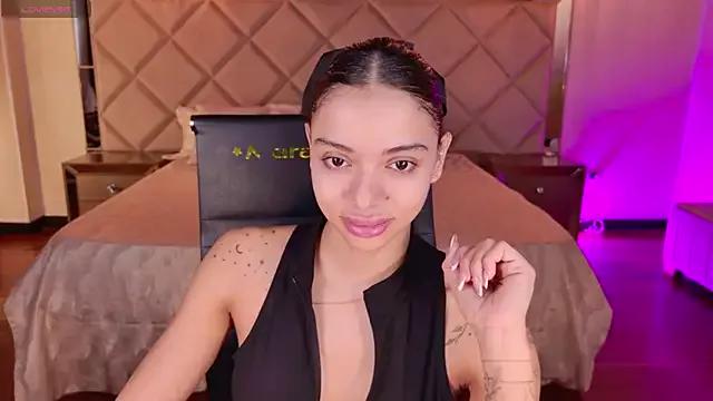 MaraRicci from StripChat
