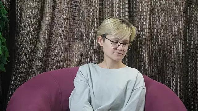 MargertDoyen webcams show profile image 