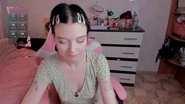 Explore our live girls sluts from our Custom and Multi clubs and checkout exclusive access to highly interactive content, such as shape, hair, titties, pussy type and many more.