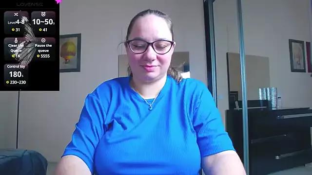 Explore our live girls sluts from our Custom and Multi clubs and checkout exclusive access to highly interactive content, such as shape, hair, titties, pussy type and many more.