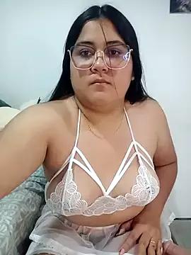 Mari_Luna_ from StripChat is Freechat