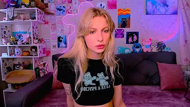 Maria_Hunt from StripChat is Freechat