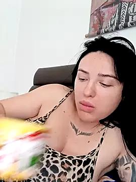 Explore our live girls sluts from our Custom and Multi clubs and checkout exclusive access to highly interactive content, such as shape, hair, titties, pussy type and many more.