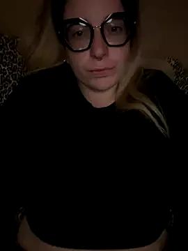 MariaGiovannaAA from StripChat is Freechat