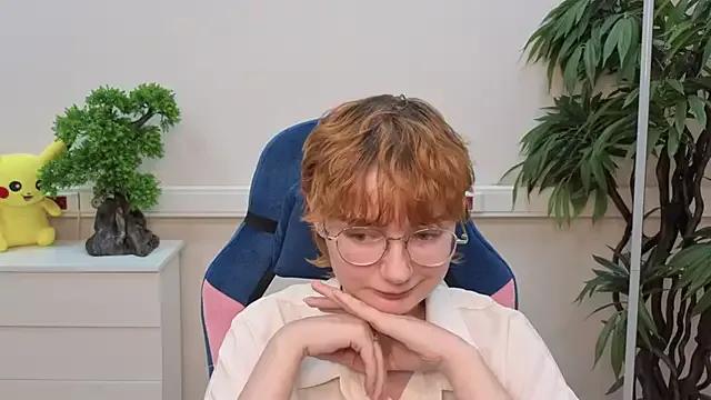 Explore our live girls sluts from our Custom and Multi clubs and checkout exclusive access to highly interactive content, such as shape, hair, titties, pussy type and many more.