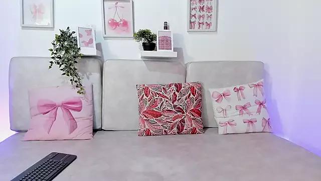 Explore our live girls sluts from our Custom and Multi clubs and checkout exclusive access to highly interactive content, such as shape, hair, titties, pussy type and many more.