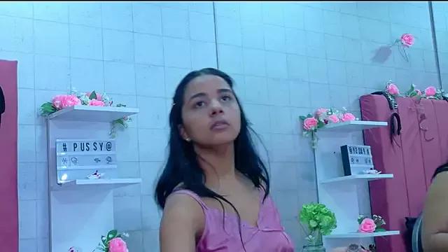 MariamLaraa from StripChat is Freechat