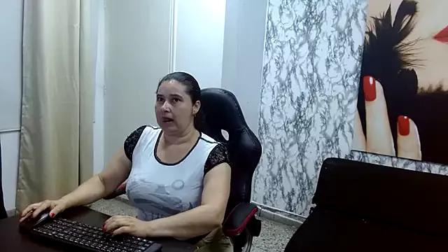 mariani_smith from StripChat is Freechat