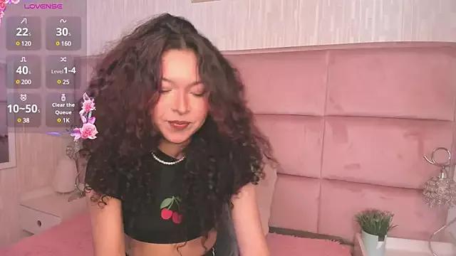 Explore our live girls sluts from our Custom and Multi clubs and checkout exclusive access to highly interactive content, such as shape, hair, titties, pussy type and many more.